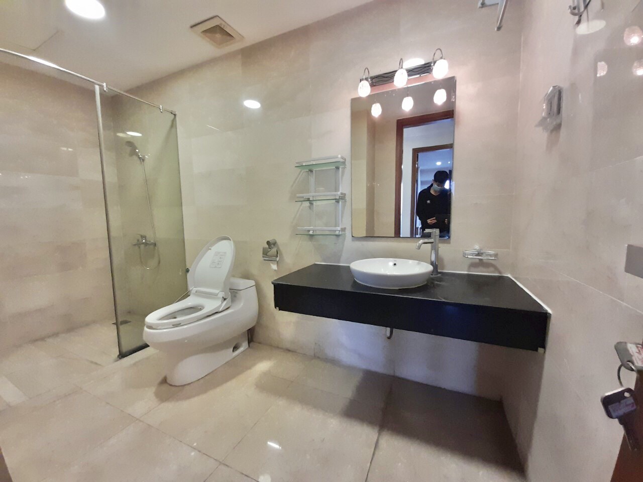 3 bedroom fully furnished apartment for rent in L2 CIPUTRA TAY HO HANOI 8