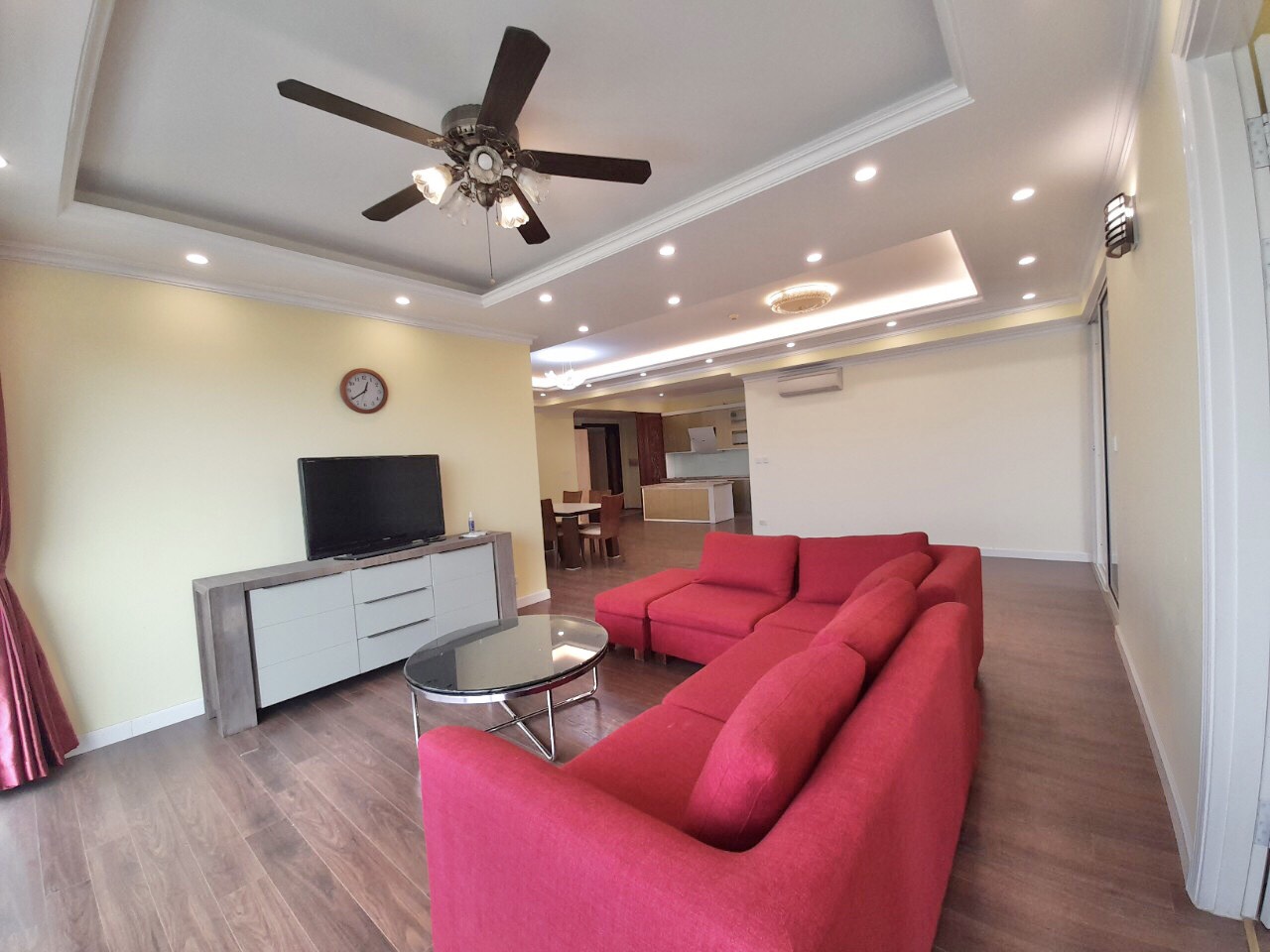 3-bedroom apartment for rent in E1 Ciputra, Tay Ho, Hanoi 4