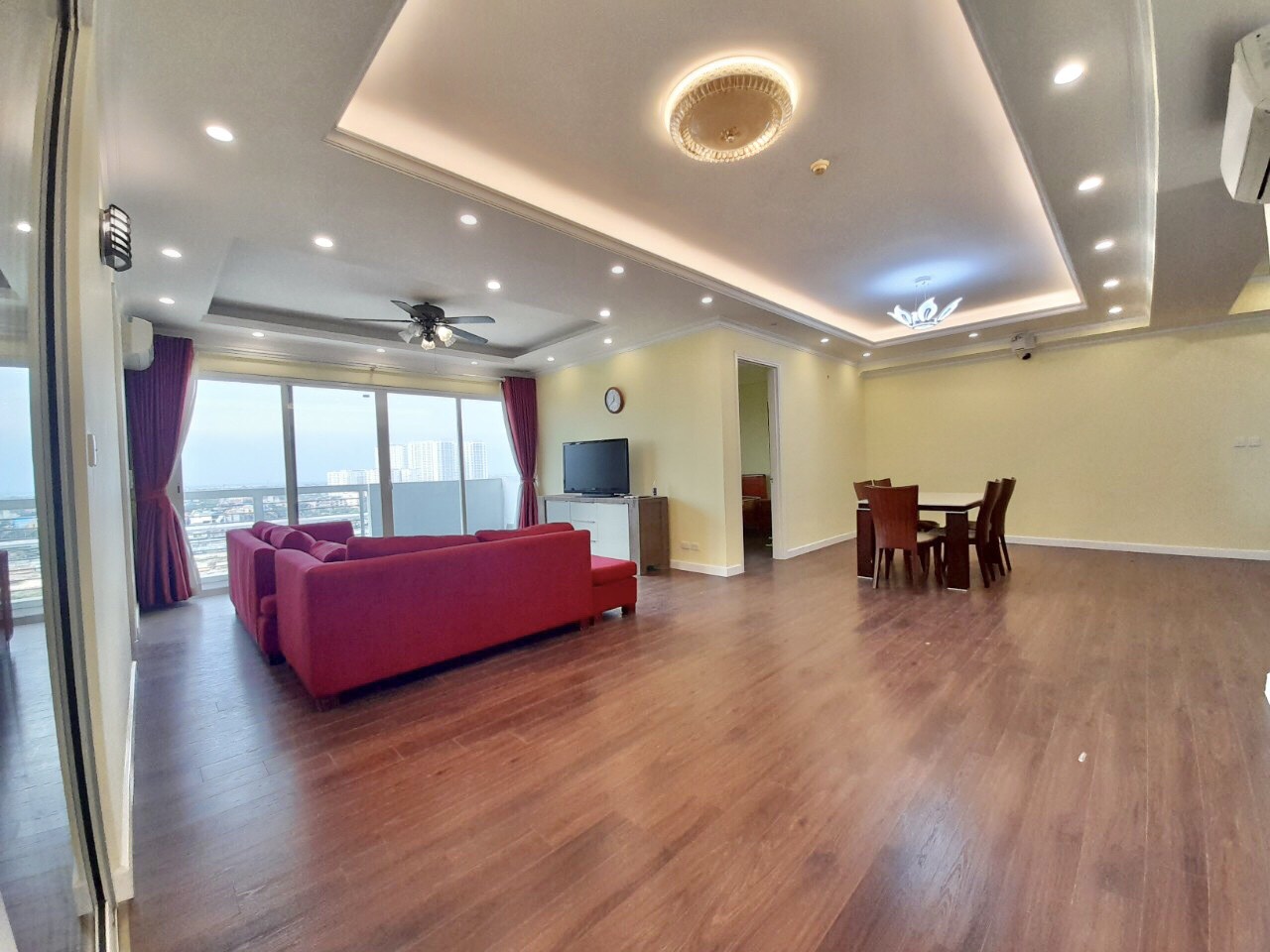 3-bedroom apartment for rent in E1 Ciputra, Tay Ho, Hanoi 5