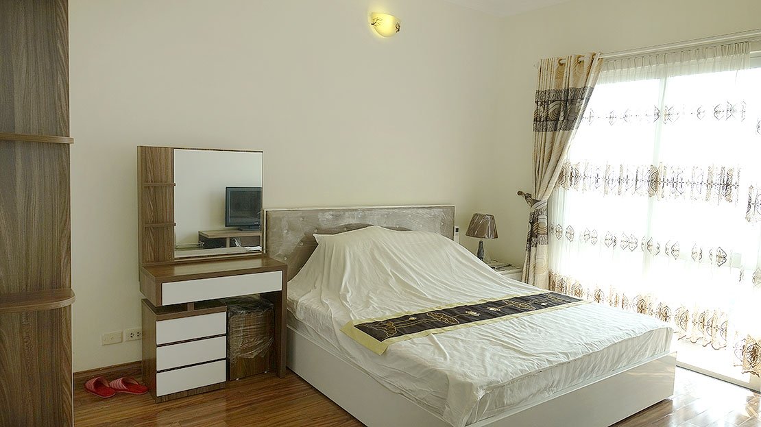 3-bedroom apartment for rent in E4 Ciputra Tay Ho, Hanoi with the price of $1000 8