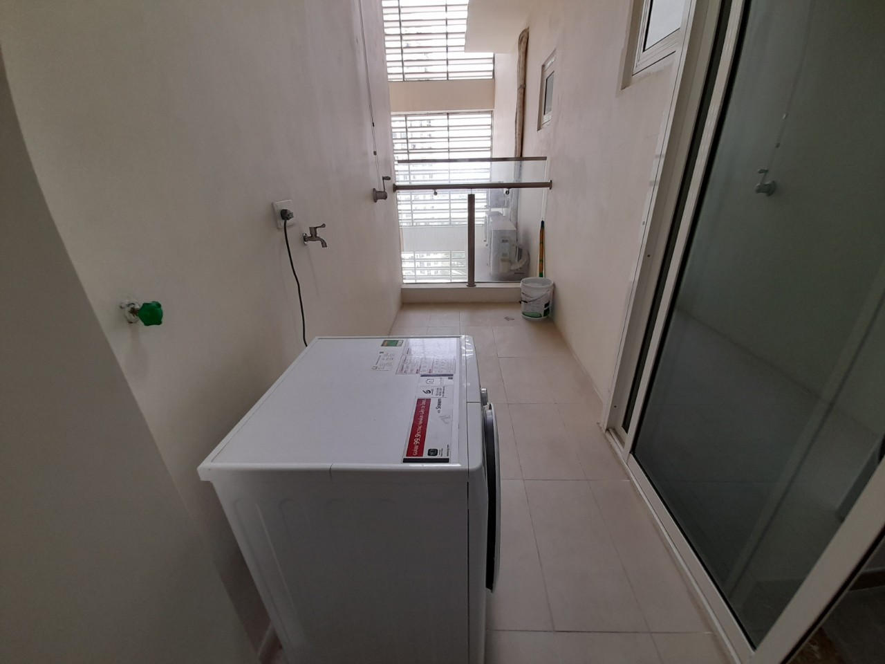 3-bedroom apartment for rent in L5 Ciputra, Tay Ho, Hanoi with fully furnished 15