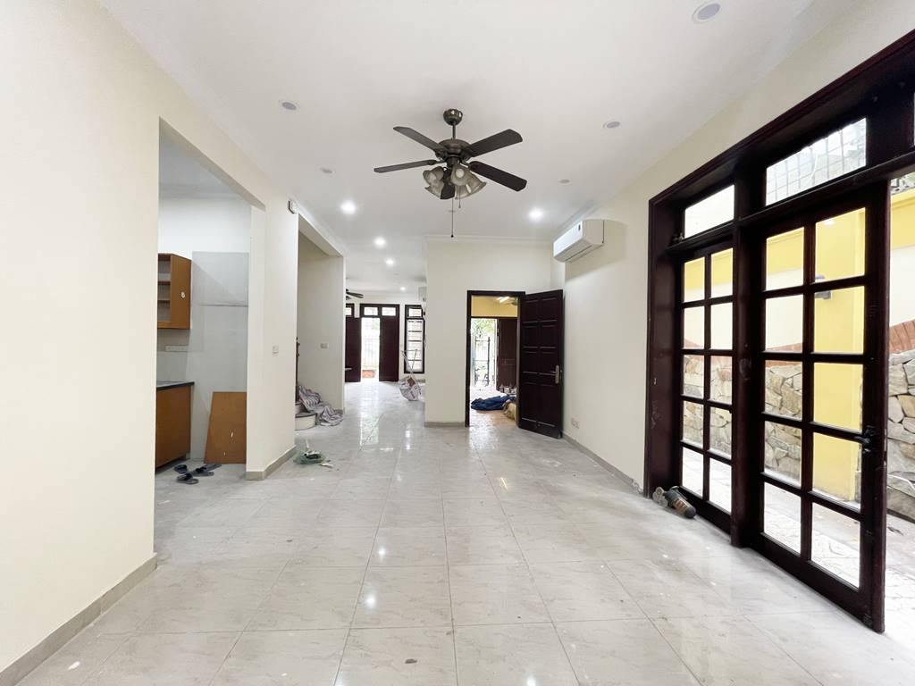 Ancient villa for rent in D block - Ciputra Hanoi 6