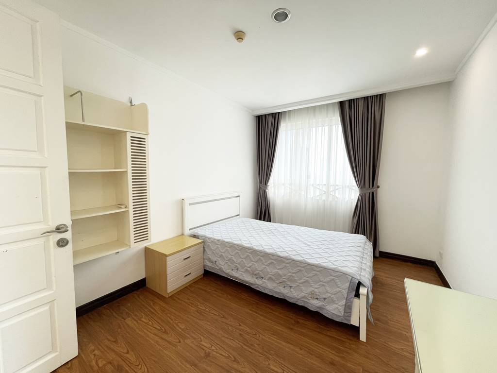 Elegant 4BRs apartment for rent in G3 Ciputra Hanoi 12