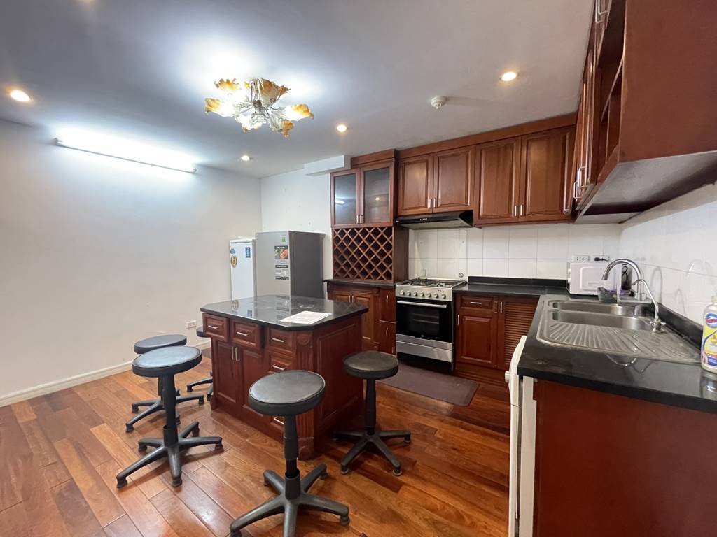 Gorgeous 4 - bedroom apartment for rent in P2 Ciputra 9