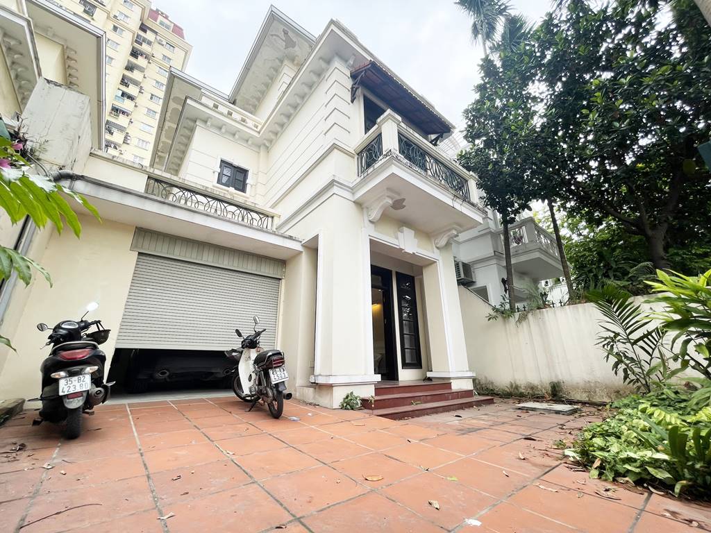 Grand partly furnished villa for rent in G block, Ciputra Tay Ho 1