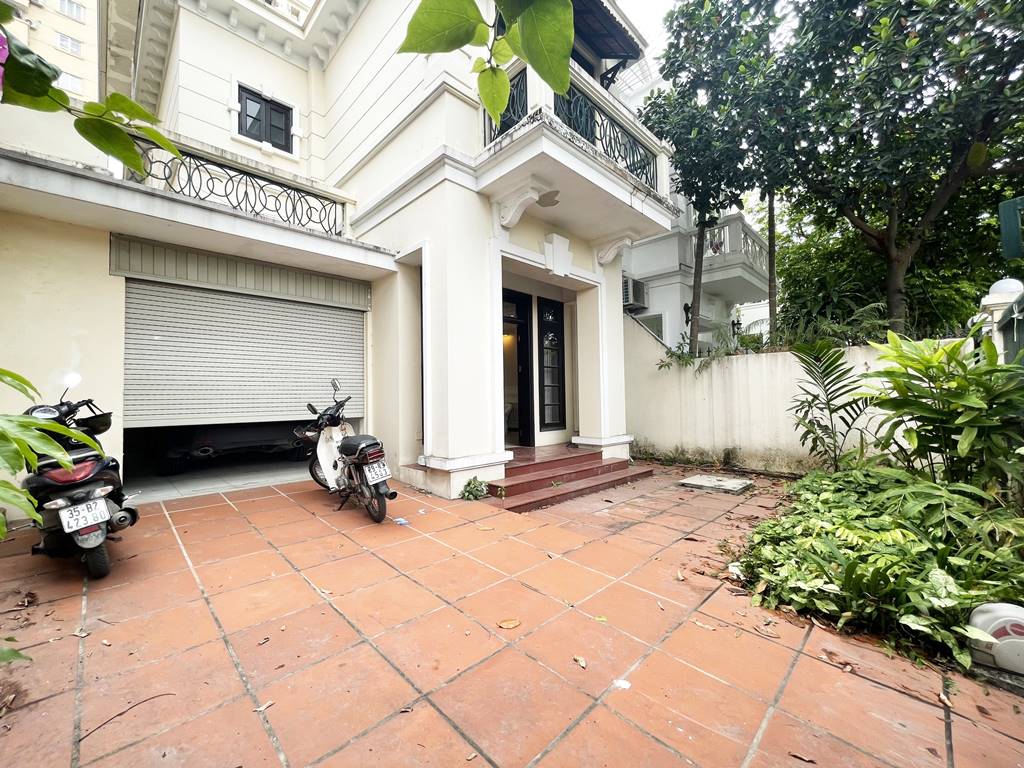 Grand partly furnished villa for rent in G block, Ciputra Tay Ho 2