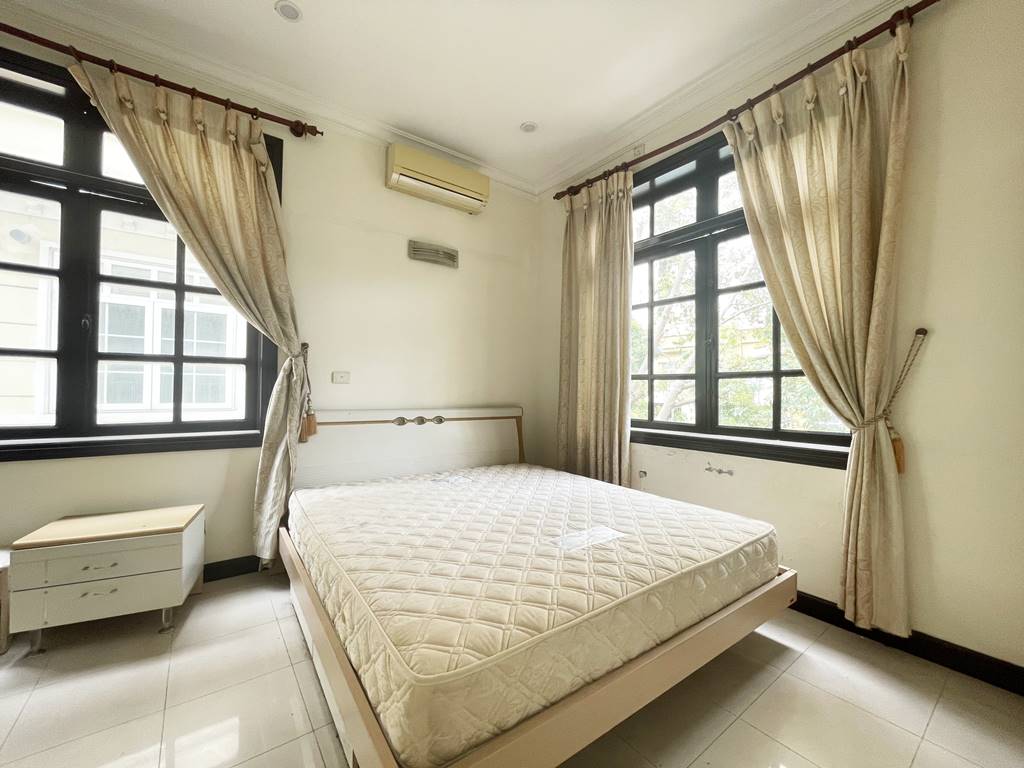 Grand partly furnished villa for rent in G block, Ciputra Tay Ho 22
