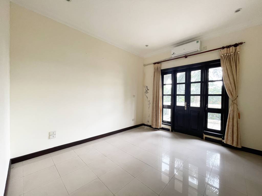 Grand partly furnished villa for rent in G block, Ciputra Tay Ho 26