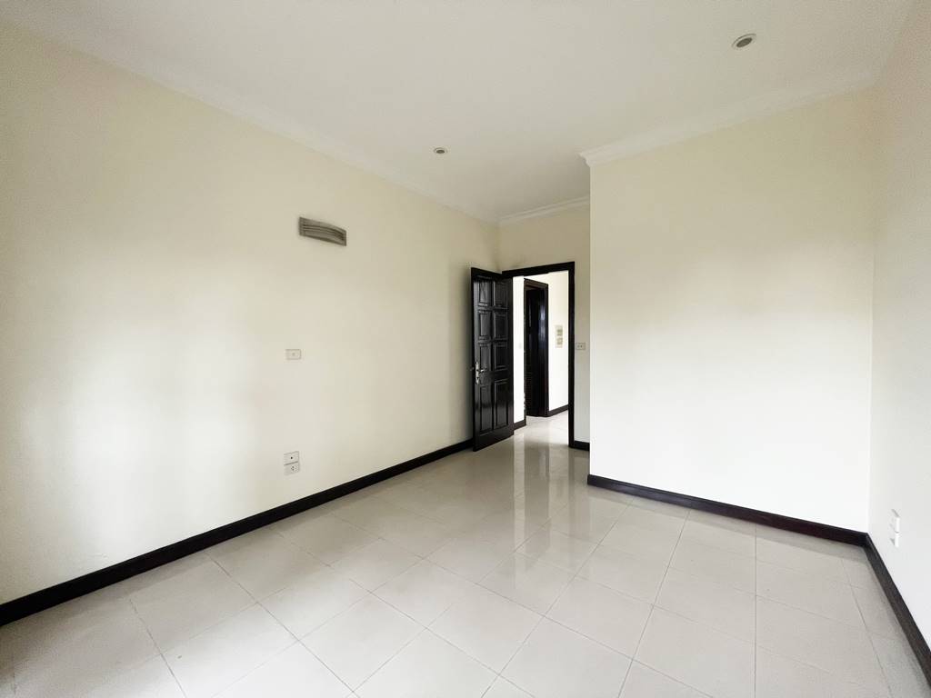 Grand partly furnished villa for rent in G block, Ciputra Tay Ho 27