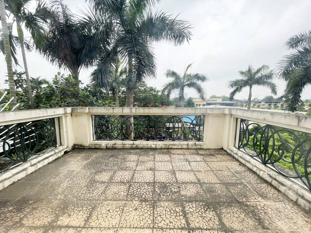 Grand partly furnished villa for rent in G block, Ciputra Tay Ho 28