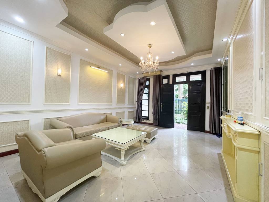 Grand partly furnished villa for rent in G block, Ciputra Tay Ho 8