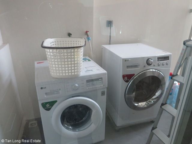 High floor and beautiful view apartment for rent in L2 Ciputra 7