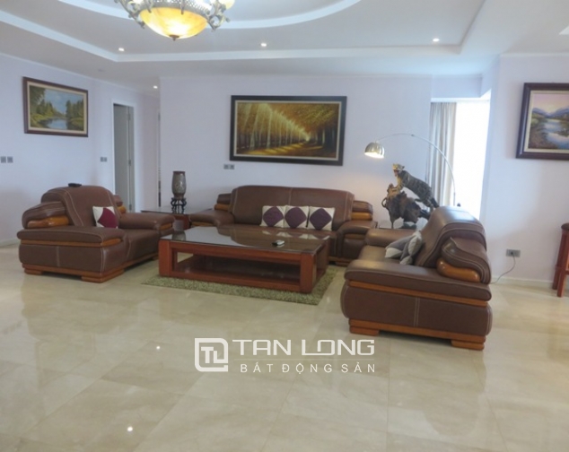 High floor apartment for rent in L1 Ciputra, Tay Ho with 267sqm in size 2
