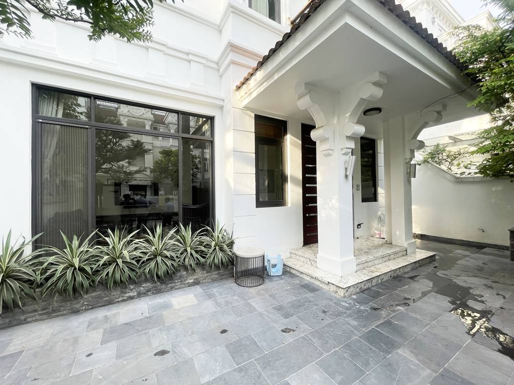 A stunning 4-bedroom detached house for rent in T4 Ciputra - 140sqm - Fully furnished