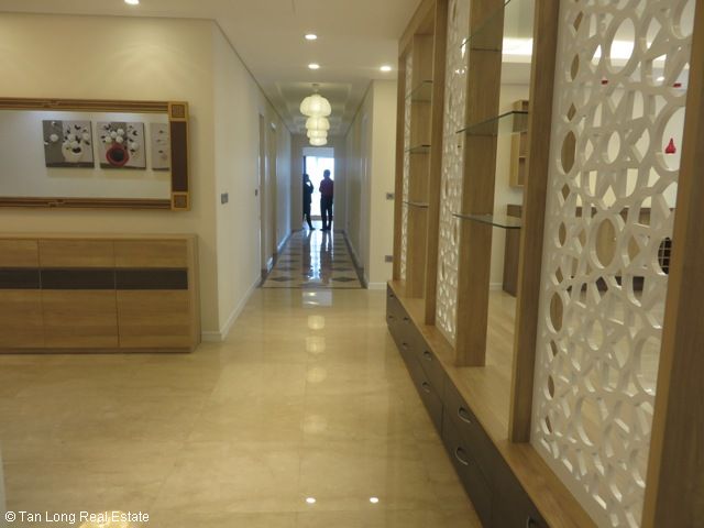Luxurious apartment for rent in the center of L2 Ciputra 6