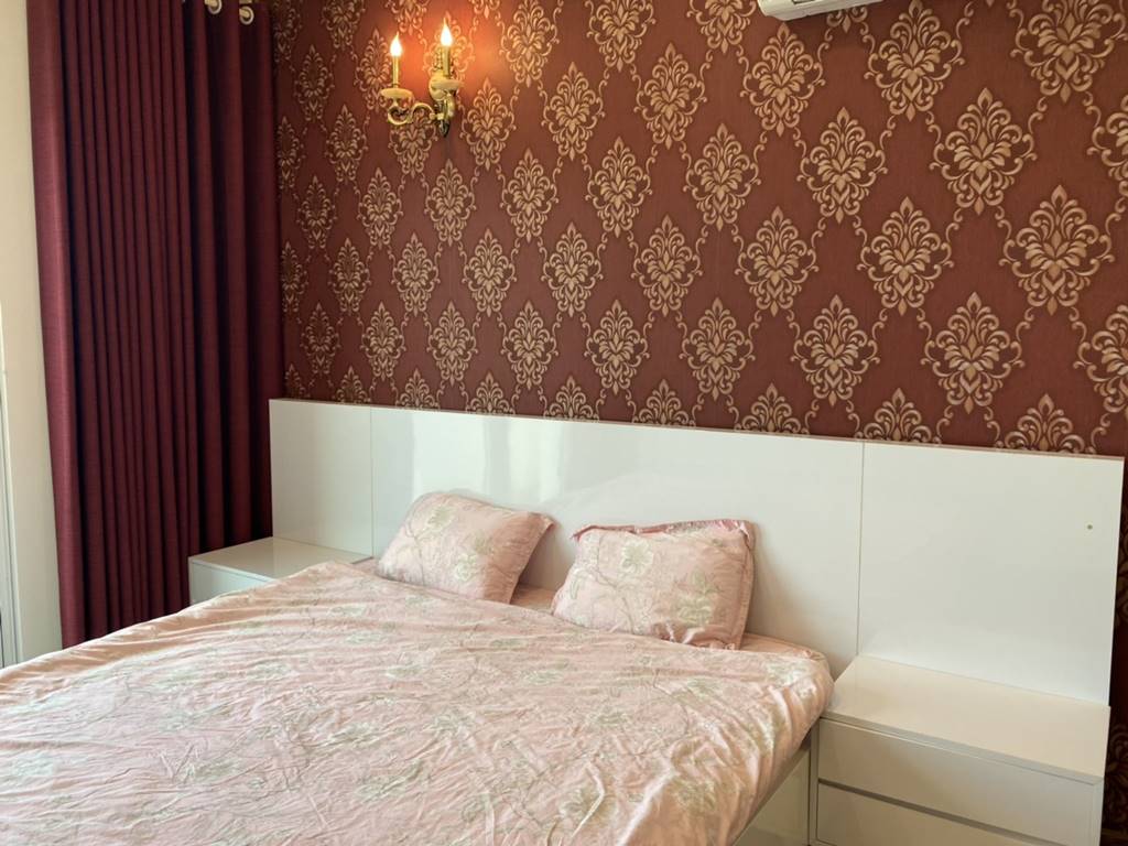 Luxurious apartment with 3 rooms for rent in Ciputra 16