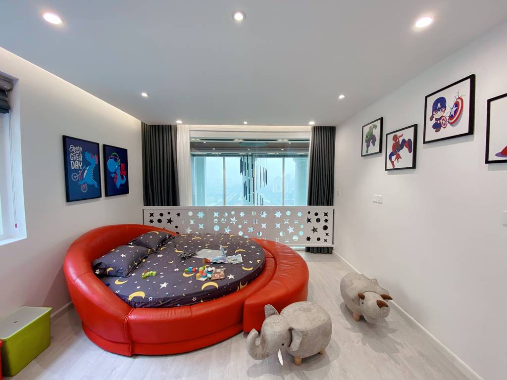 Luxurious elegant Ciputra penthouse for rent in Parklane P1 building 10
