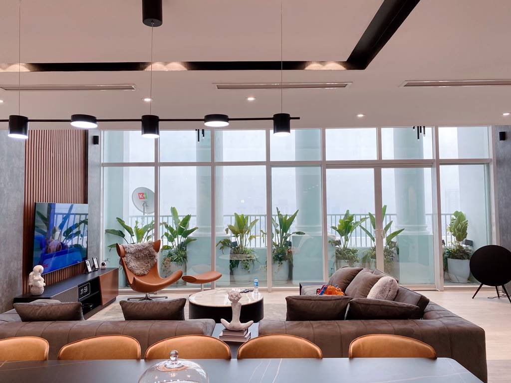 Luxurious elegant Ciputra penthouse for rent in Parklane P1 building 3