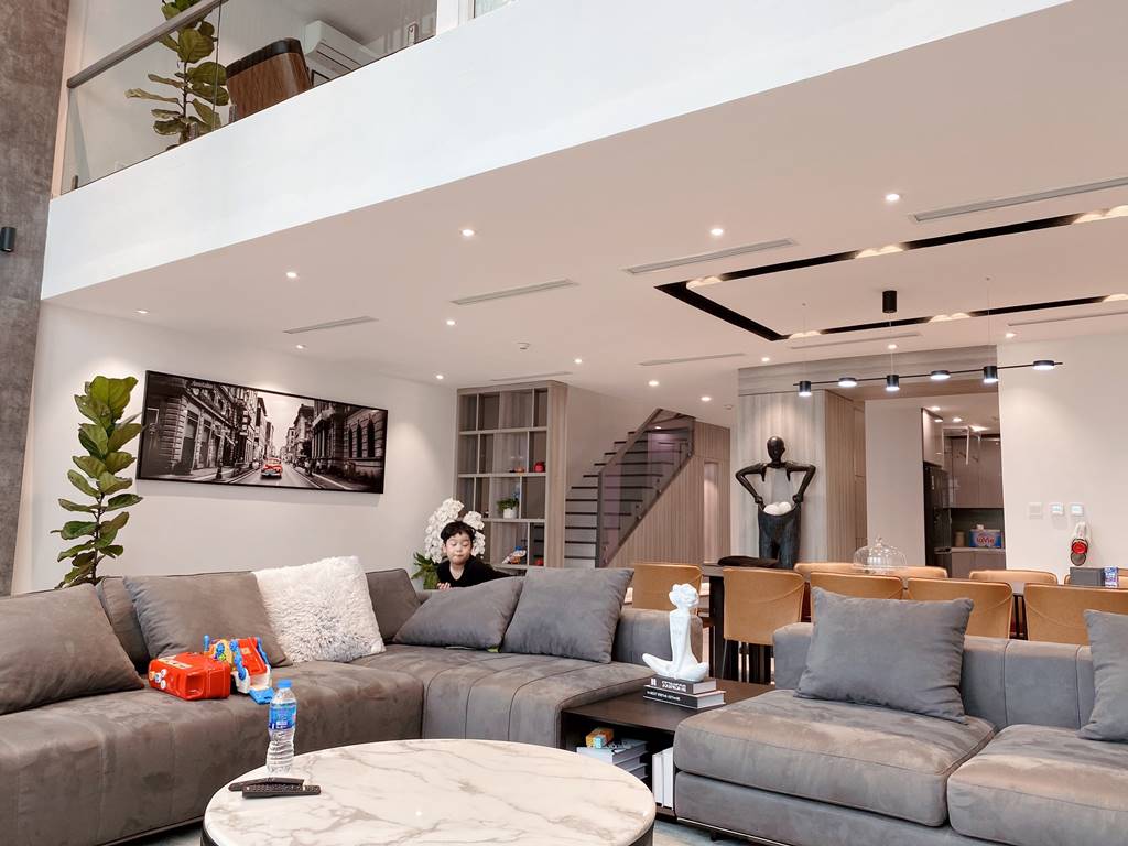 Luxurious elegant Ciputra penthouse for rent in Parklane P1 building 4