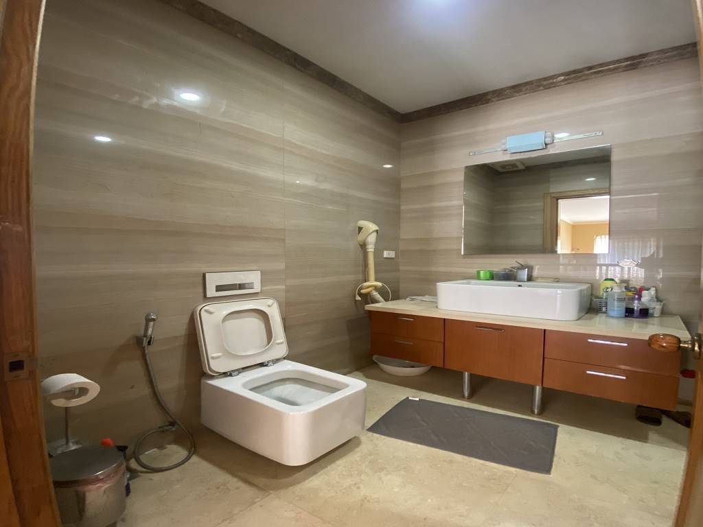 Luxurious villa for rent in C Ciputra, close to SIS Hanoi 24