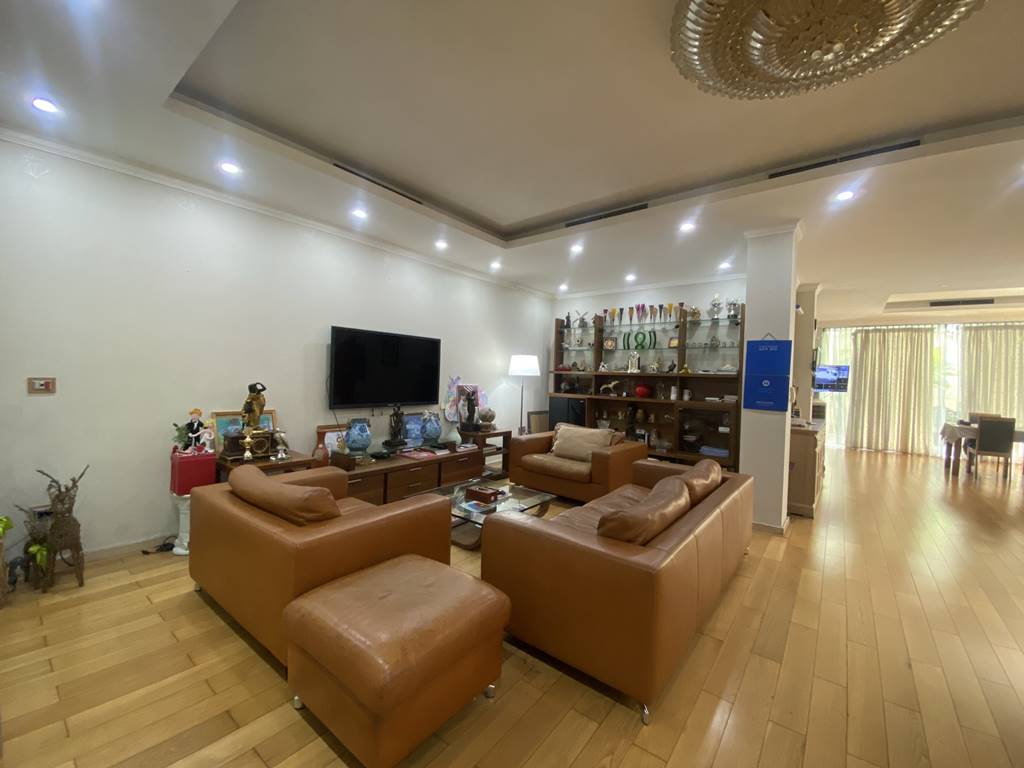 Luxurious villa for rent in C Ciputra, close to SIS Hanoi 9