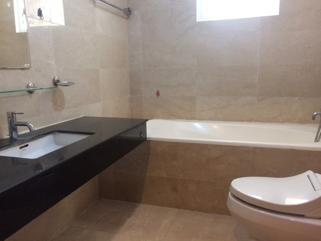 Luxury apartment for rent in L2 Ciputra, Tay Ho, Hanoi 7