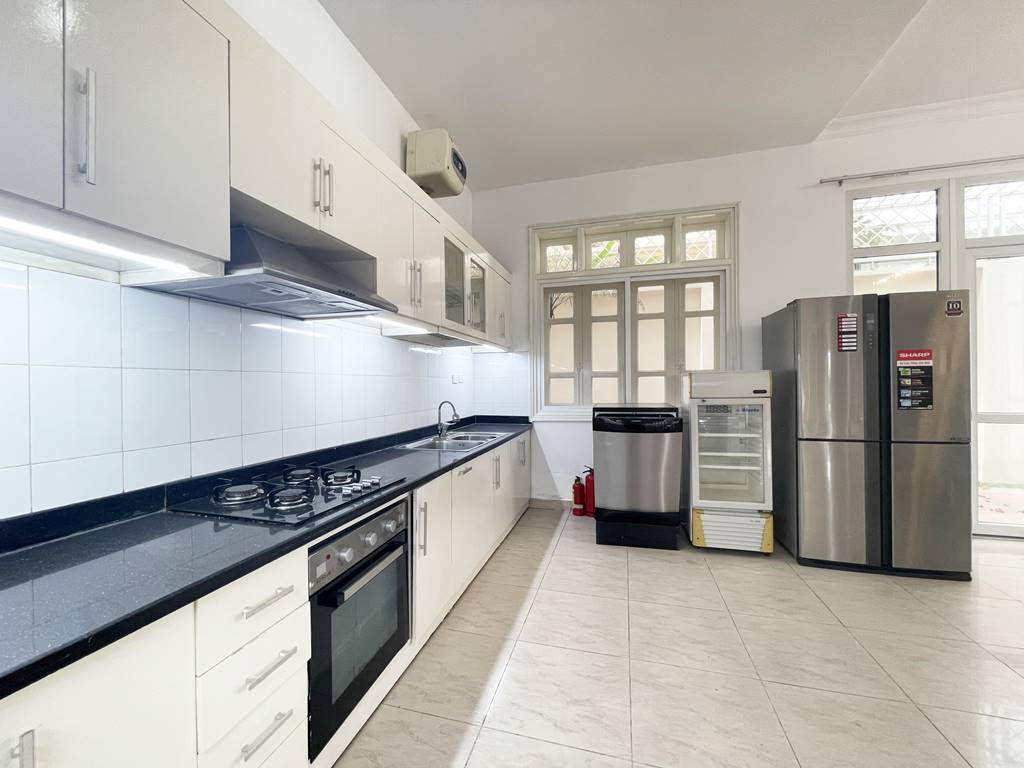 Nice house for rent in D4 Ciputra - 1 min to UNIS Hanoi 11