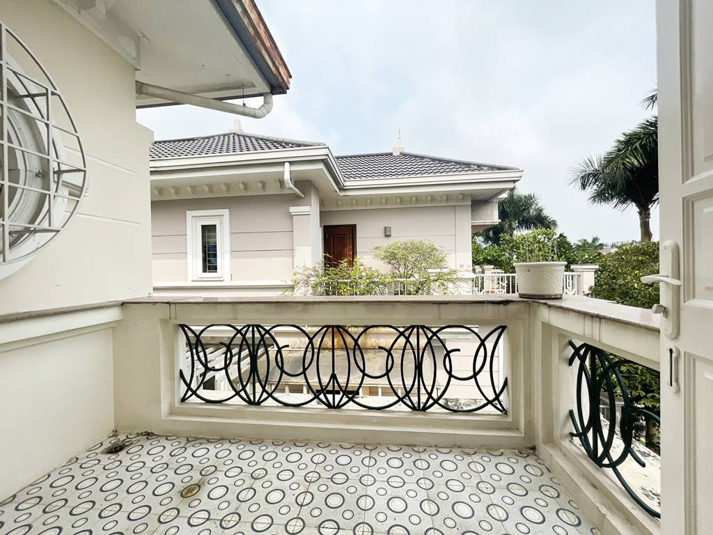 Nice house for rent in D4 Ciputra - 1 min to UNIS Hanoi 25