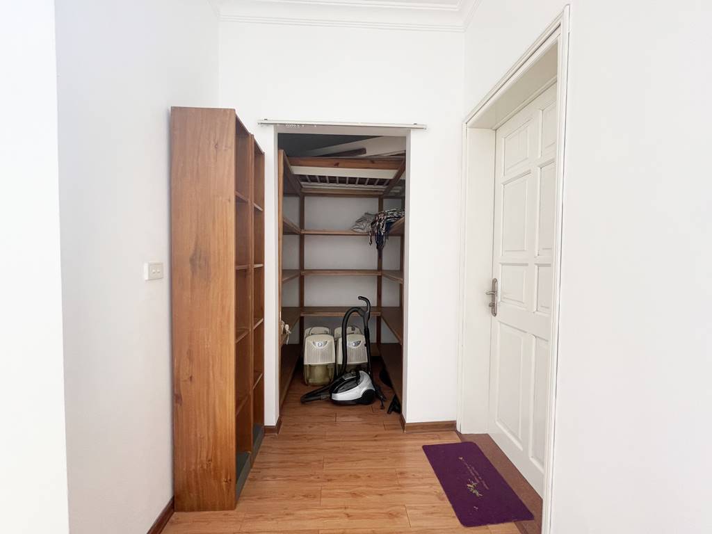 Nice house for rent in D4 Ciputra - 1 min to UNIS Hanoi 1