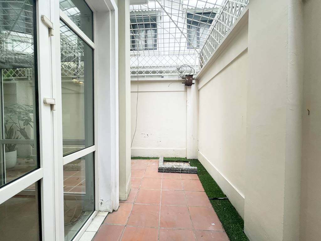 Nice house for rent in D4 Ciputra - 1 min to UNIS Hanoi 4