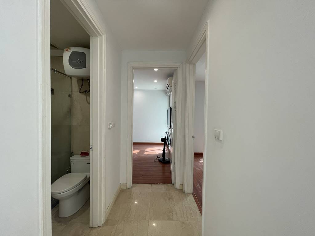 Nice no-option apartment for rent in P1 Ciputra 12
