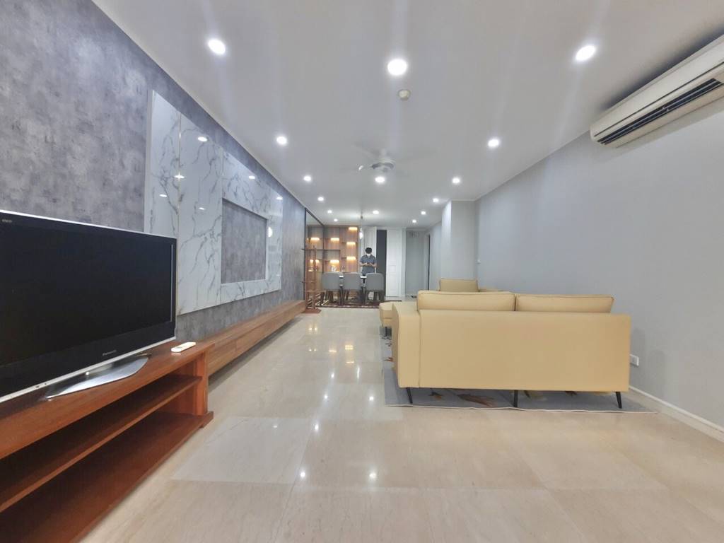 P1 Ciputra | Lovely 145 sqm apartment for rent 2