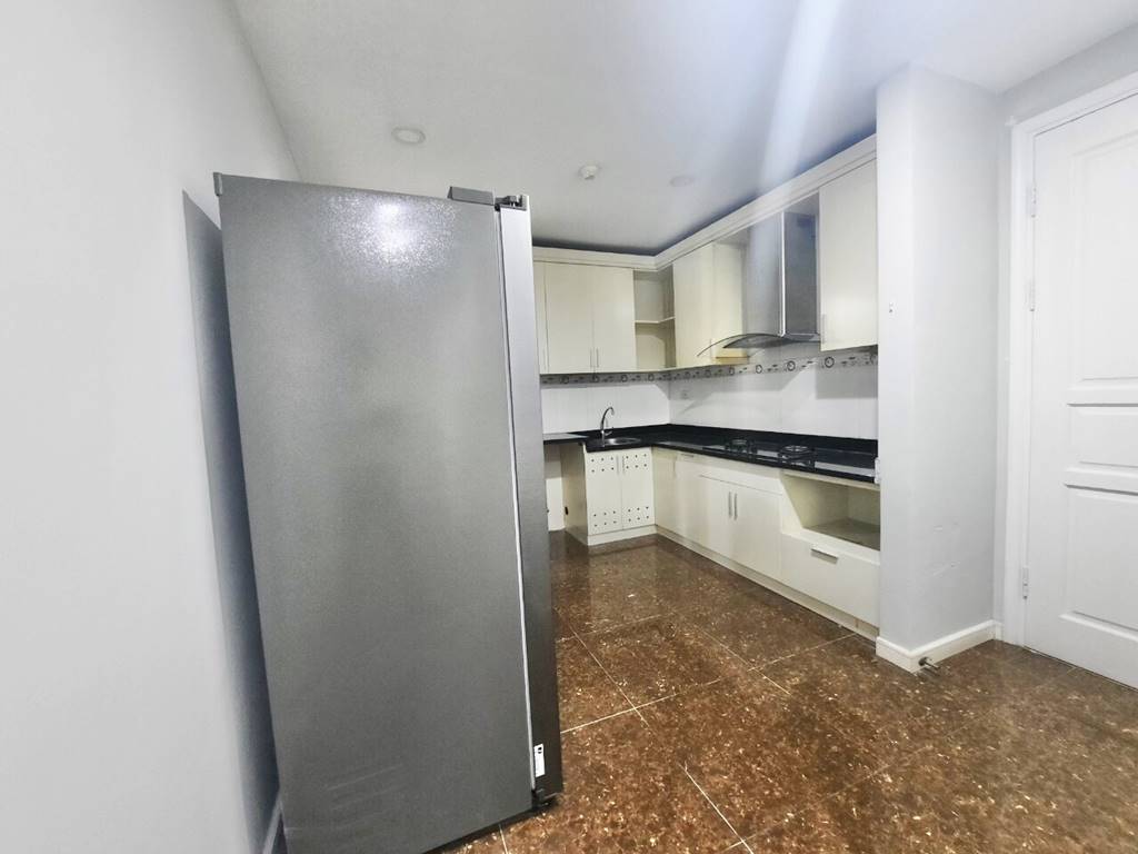 P1 Ciputra | Lovely 145 sqm apartment for rent 5
