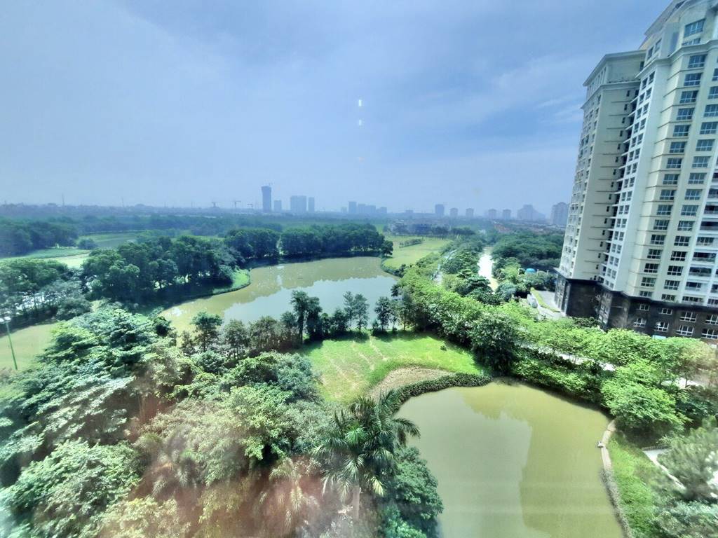 Huge Ciputra apartment for rent in The Link L1