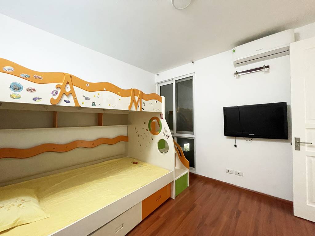 Reasonable - pricing apartment for rent in P2 Ciputra 18