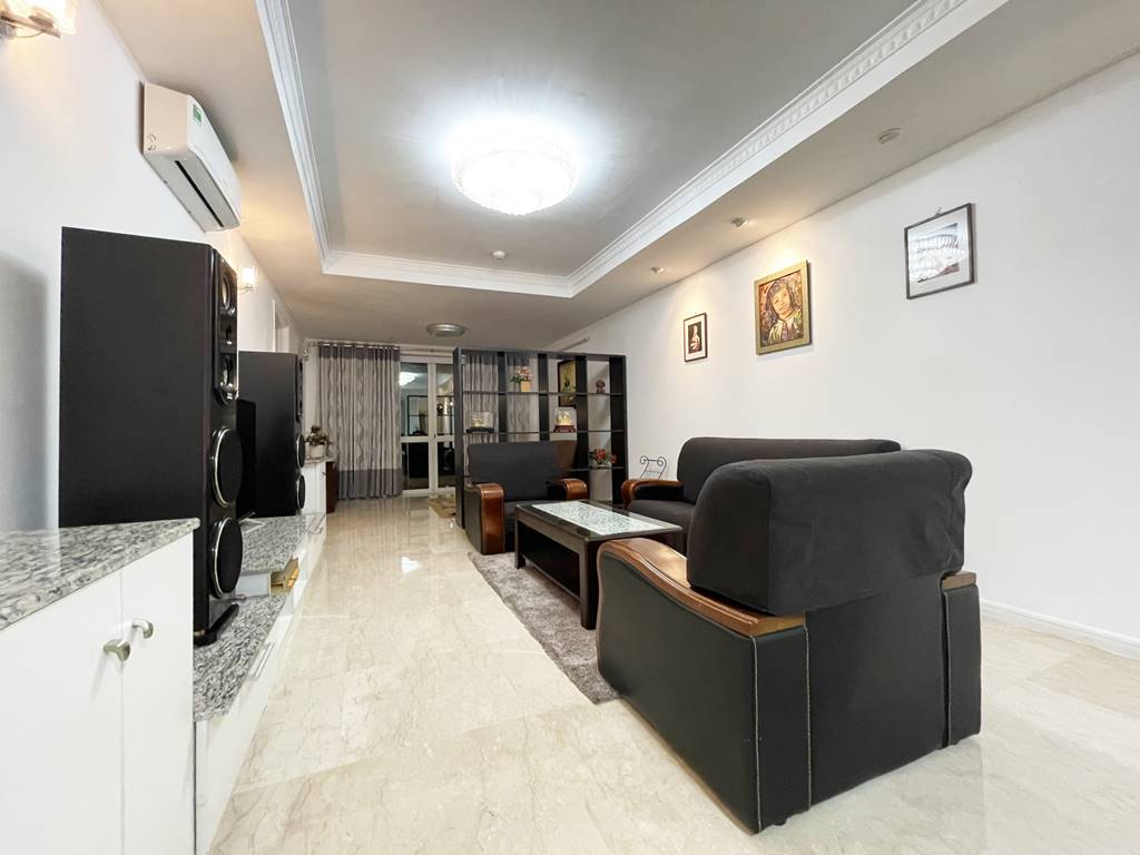 Reasonable - pricing apartment for rent in P2 Ciputra 2