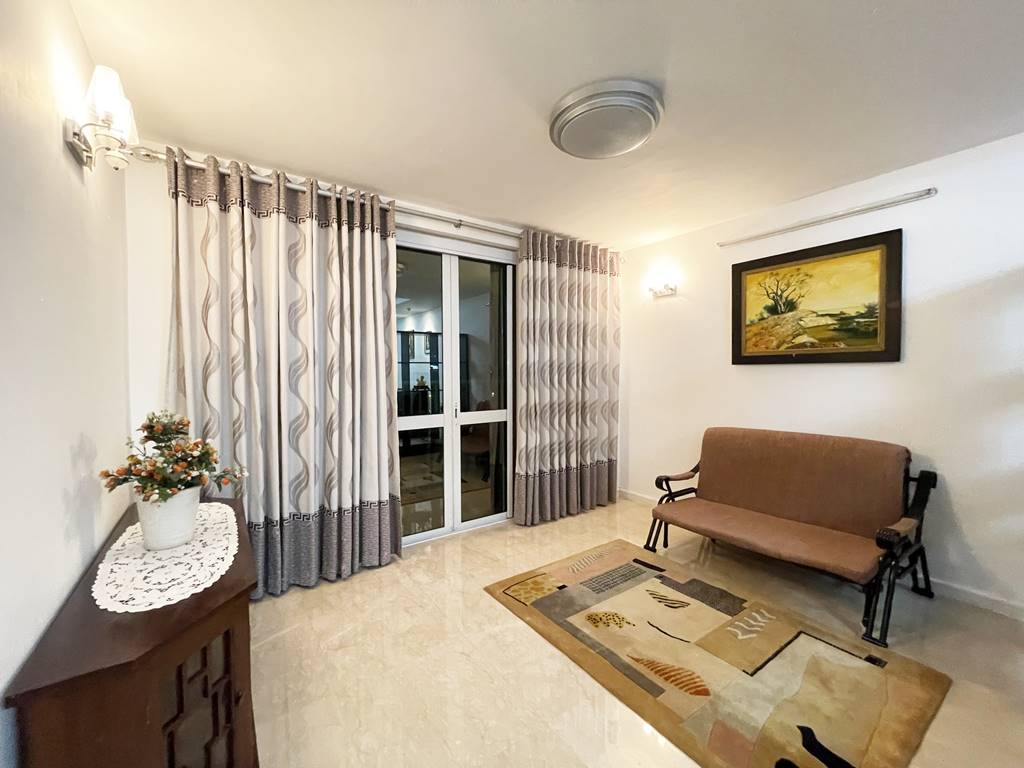 Reasonable - pricing apartment for rent in P2 Ciputra 5