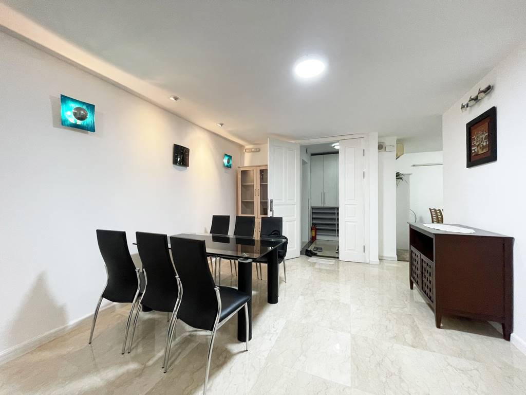 Reasonable - pricing apartment for rent in P2 Ciputra 6