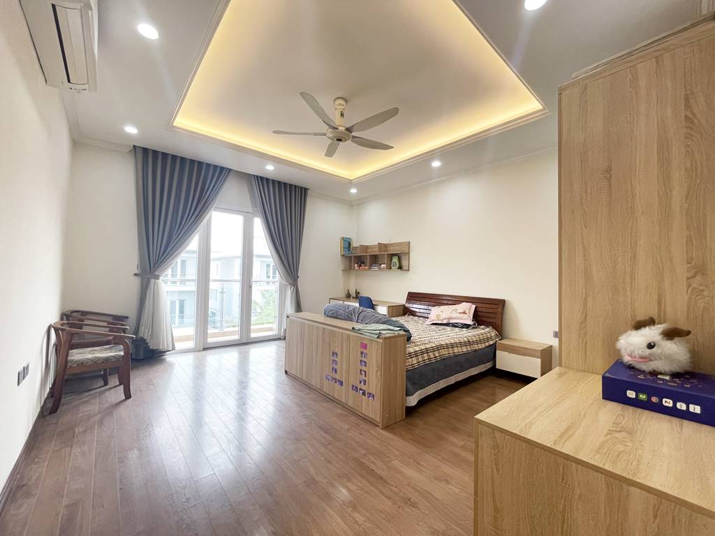 Reasonable pricing villa for rent in K3 Ciputra 27