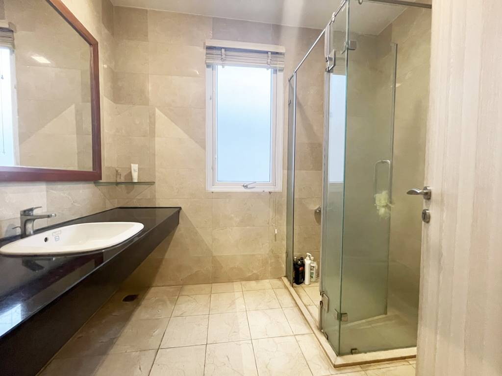 Reasonable pricing villa for rent in K3 Ciputra 29