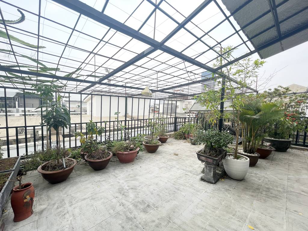 Reasonable pricing villa for rent in K3 Ciputra 38