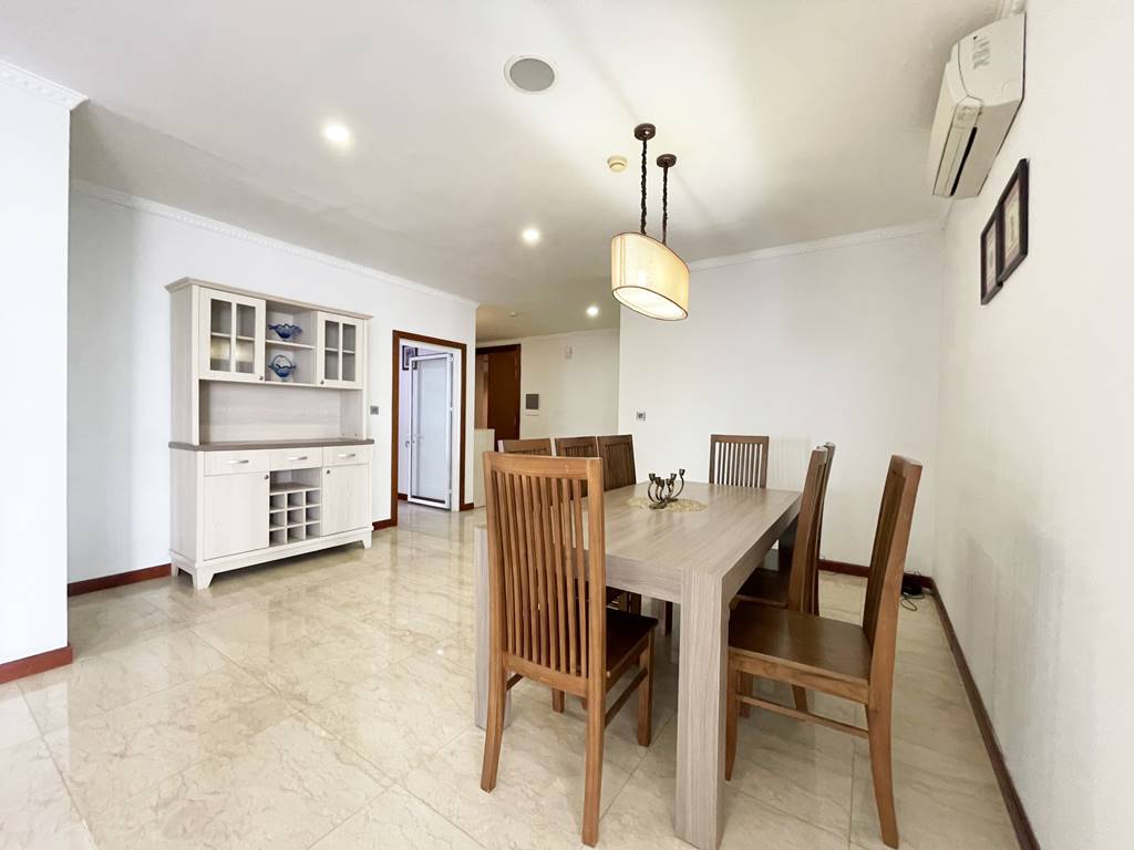 Spacious 3 - bedroom apartment to rent in L2 Ciputra 7