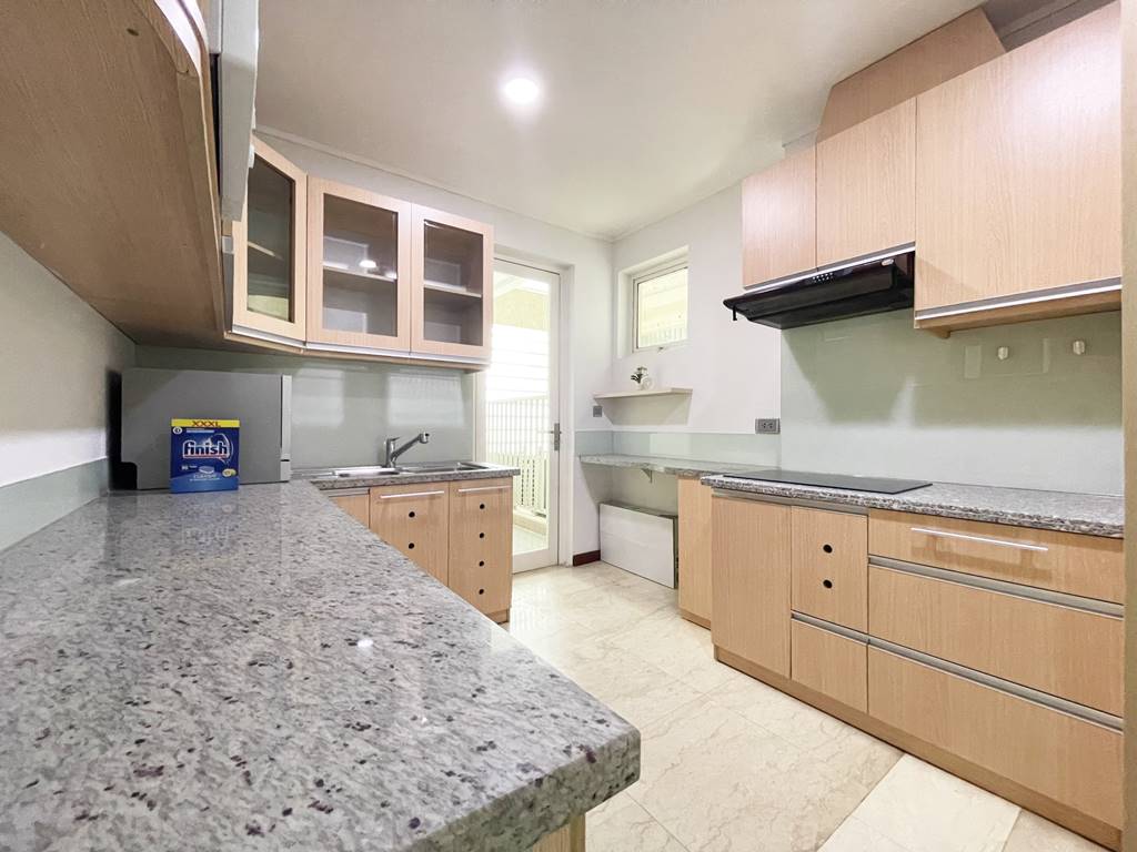 Spacious 3 - bedroom apartment to rent in L2 Ciputra 13