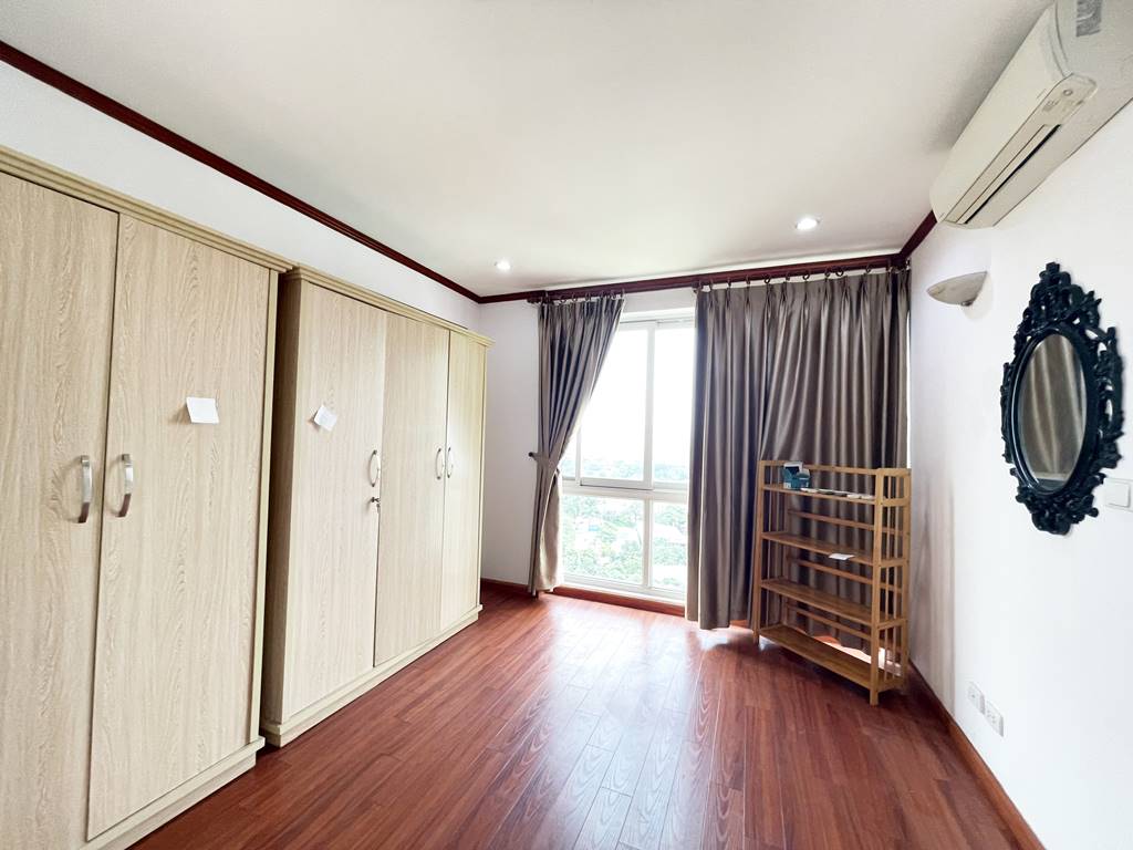 Unfurnished 182 SQM apartment in P1 - P2 Ciputra for rent 13