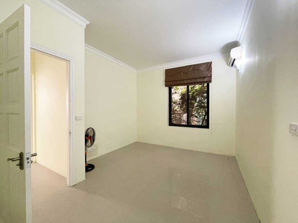 Wall-amounted furnishing villa for rent in T Ciputra 24