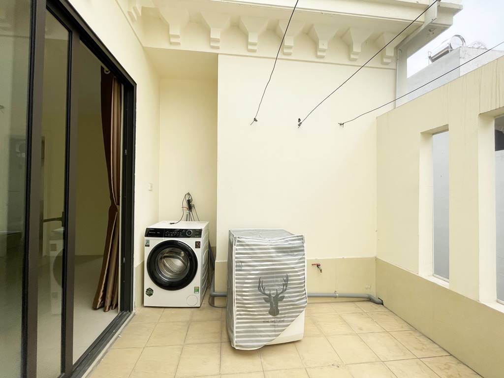 Wall-amounted furnishing villa for rent in T Ciputra 6