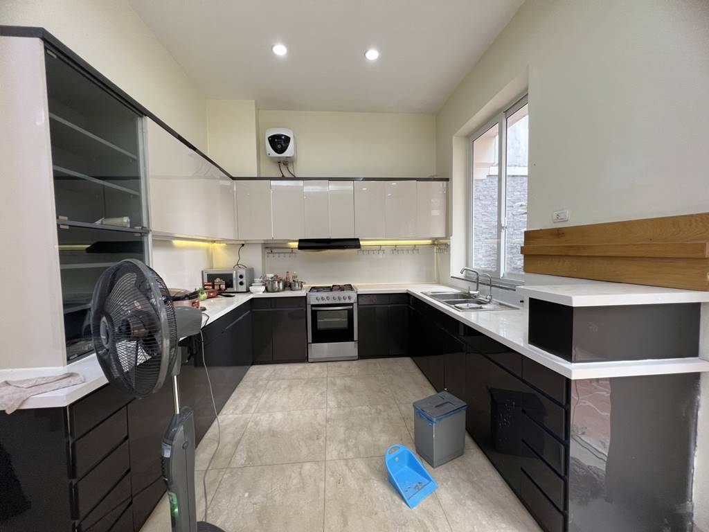 Fully furnished 3-bedroom rental villa in T5 Ciputra - 150sqm x 3 floors