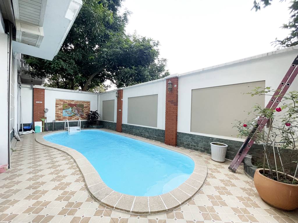 Great villa with pool in Ciputra Hanoi for rent