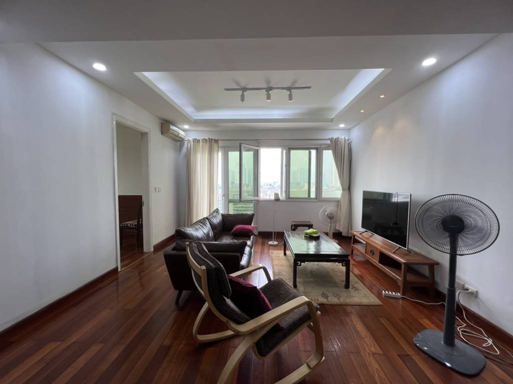 Nice 3BRs flat for rent in E5 Ciputra