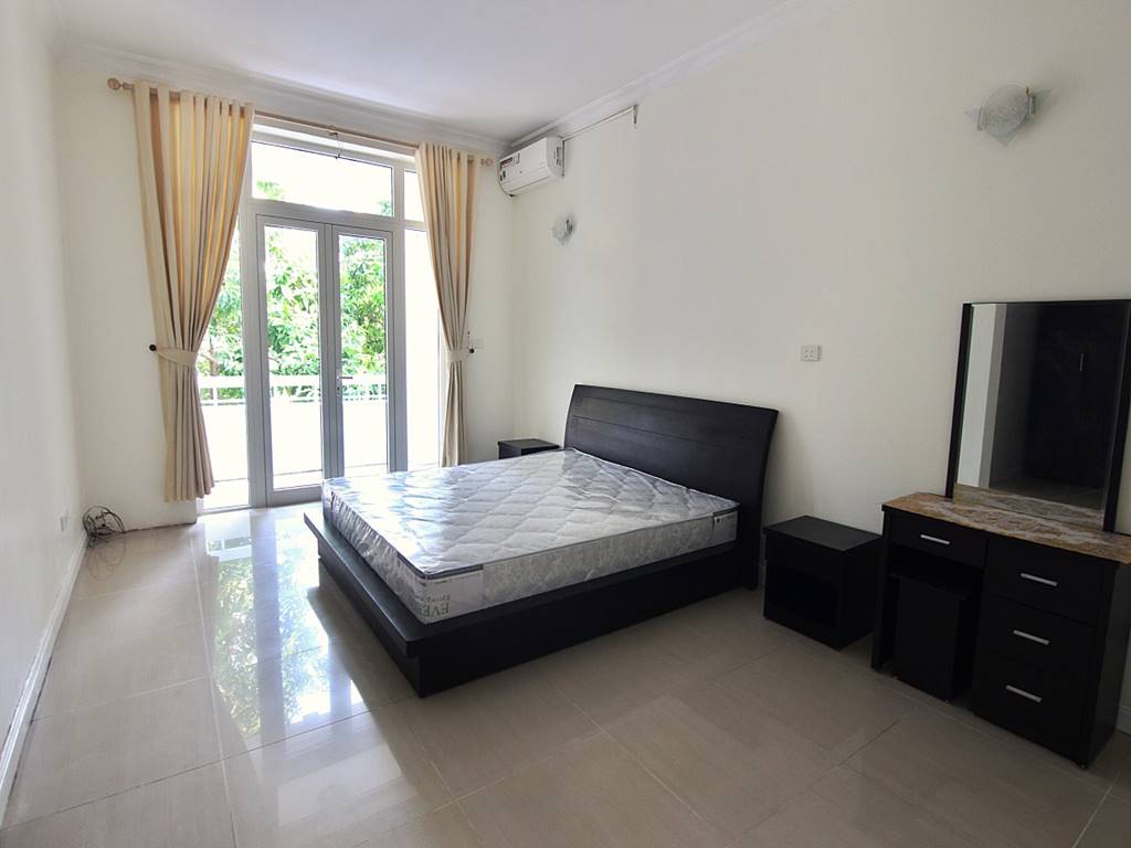 Simply furnished villa for rent at T6 Ciputra 13